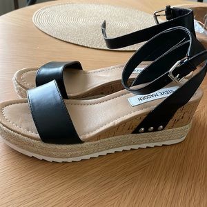 Womens Steve Madden espadrille small wedge sandal - 7.5